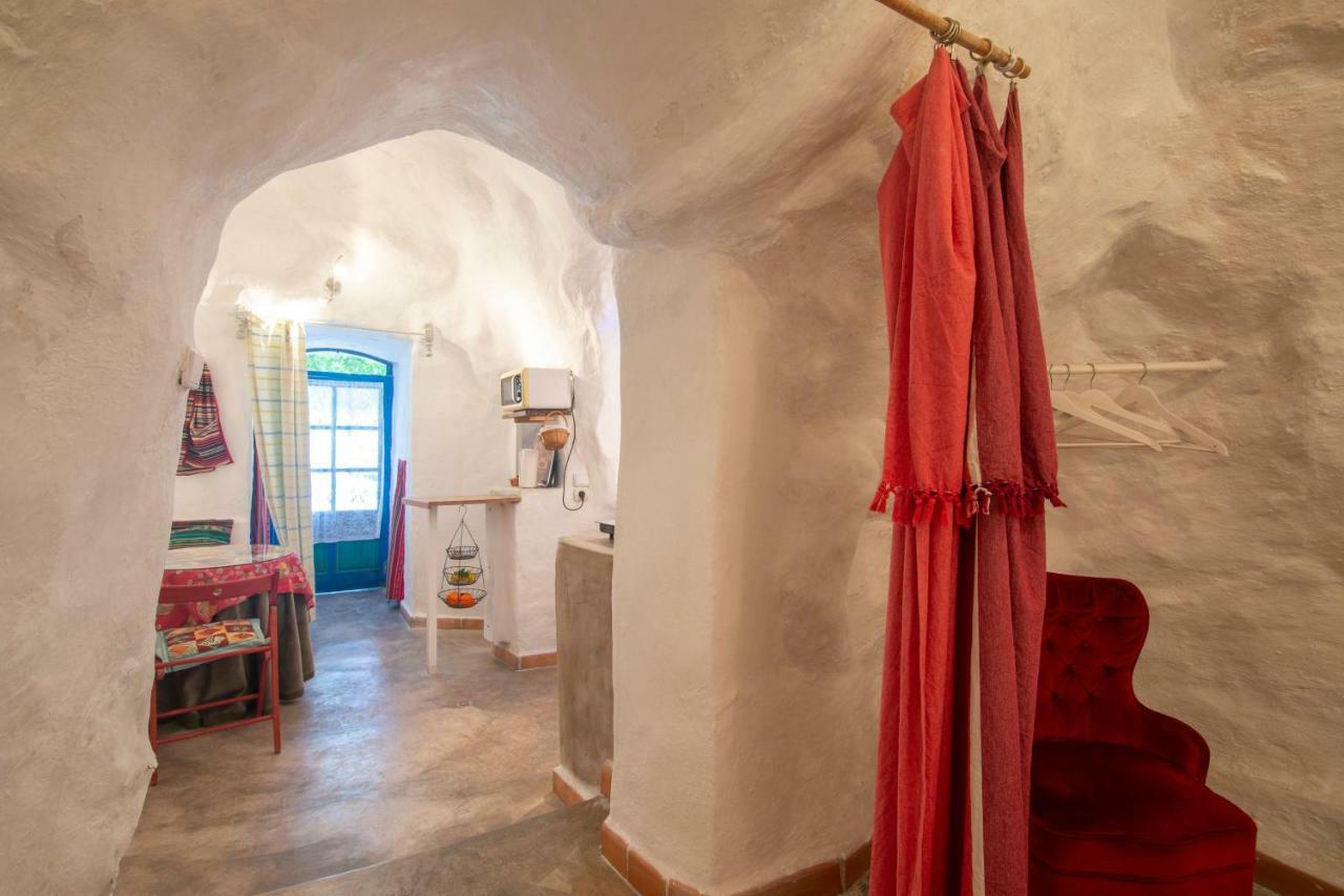 فيلا Casa Cueva Muntasal موناتْشيل المظهر الخارجي الصورة