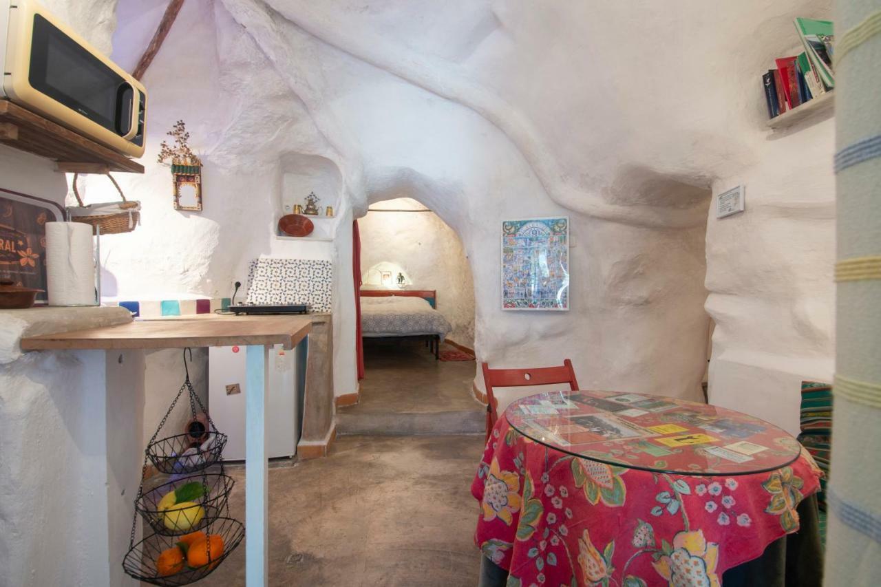 فيلا Casa Cueva Muntasal موناتْشيل المظهر الخارجي الصورة